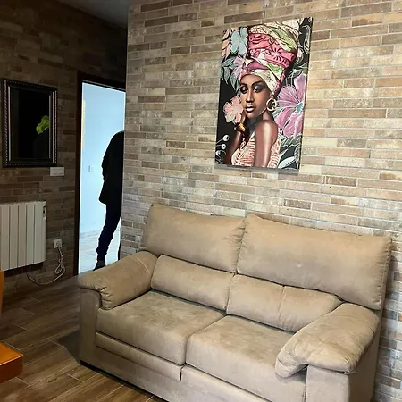 Santiaguino Estacion アパート Padrón